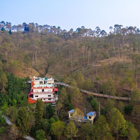 The Ranikhet Continental Hotel Exterior photo