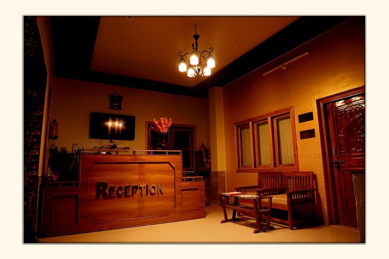 The Ranikhet Continental Hotel Exterior photo