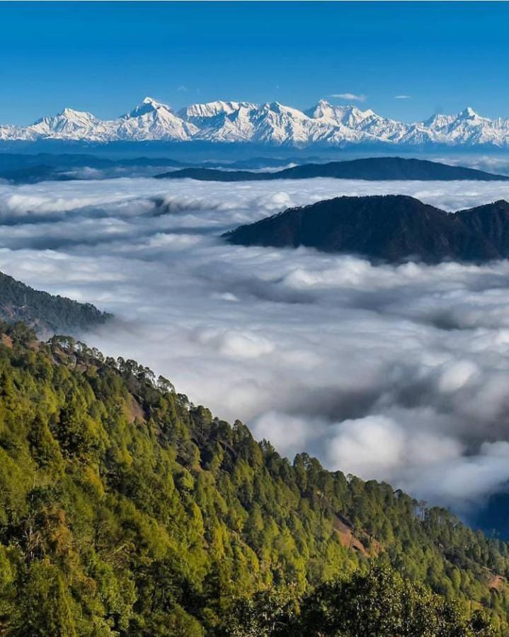 The Ranikhet Continental Hotel Exterior photo